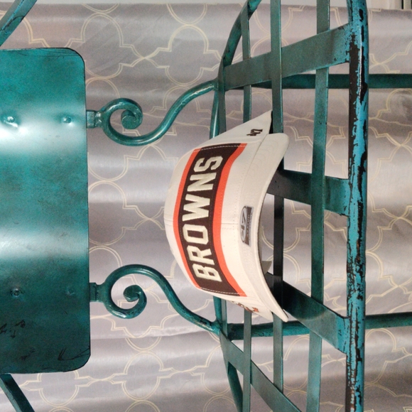 Cleveland Browns Legacy Cap. One Size Fits All, Bone Brown Orange - Picture 4 of 6